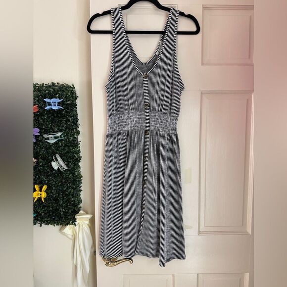 Women’s Caution to the Wind Dress L - Picture 1 of 3
